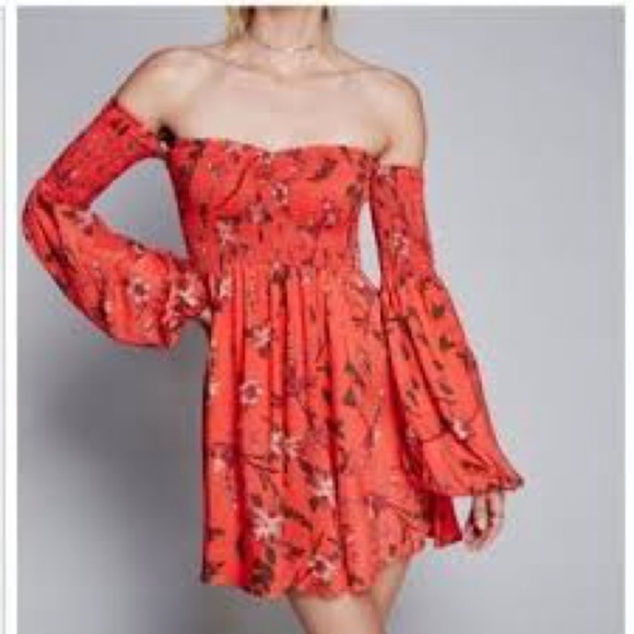 Free People Dresses & Skirts - Free People off the shoulder smocked floral boho mini dress size medium